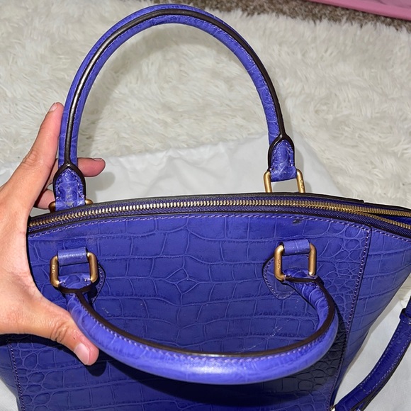 Authentic MCM crossbody - Picture 13 of 16